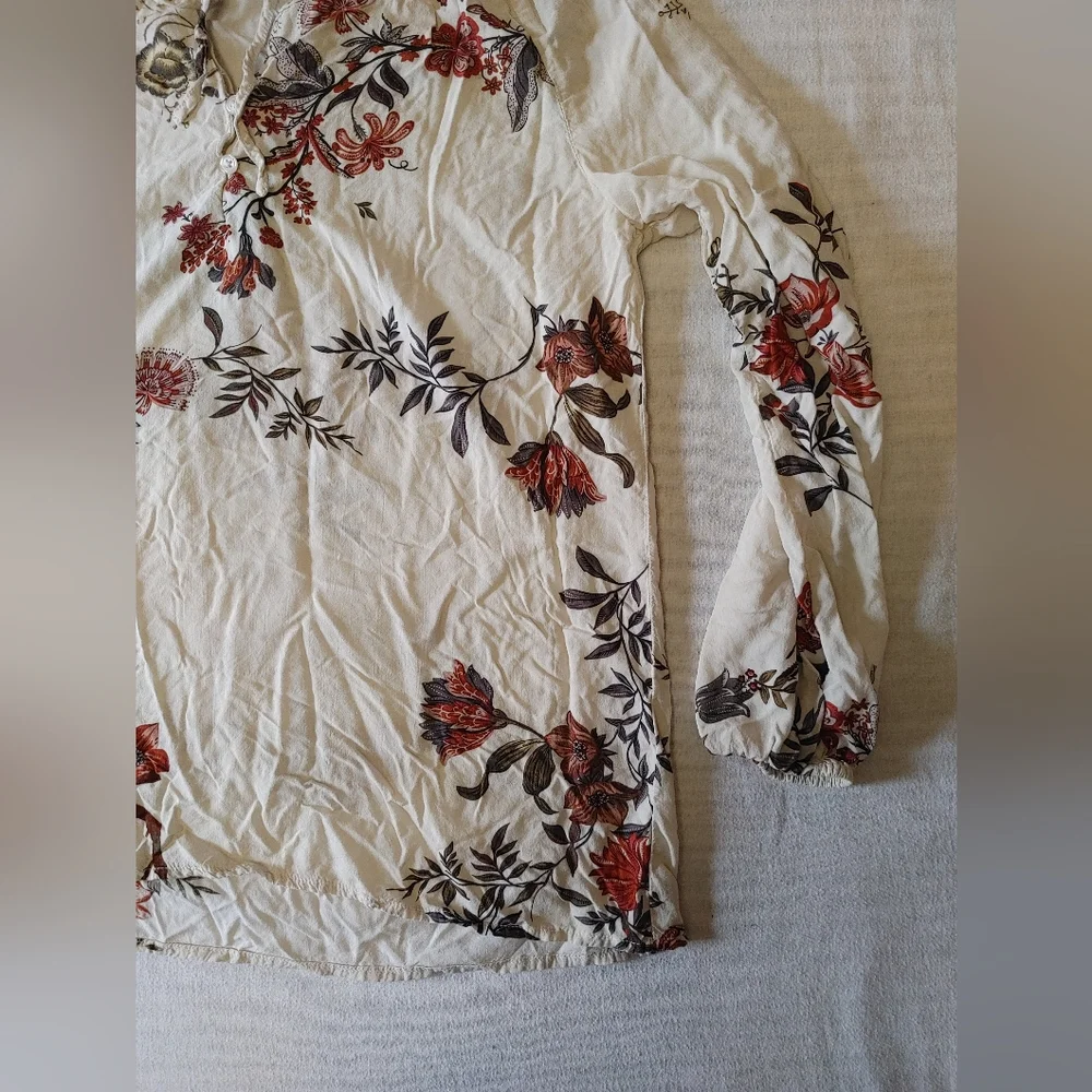 CLEO Floral Peasant Top 100% Rayon Size Small - Picture 5 of 6